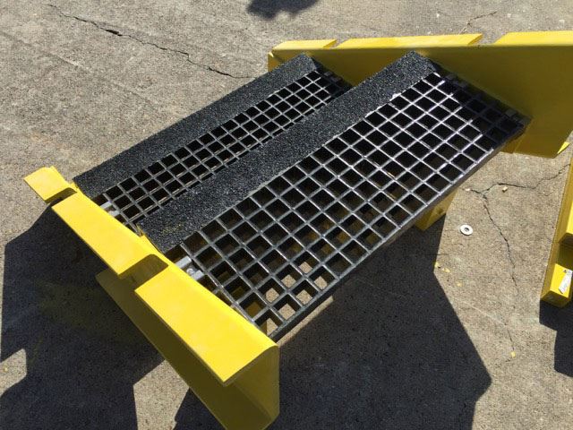 icomposite-molded-fiberglass-grating-03